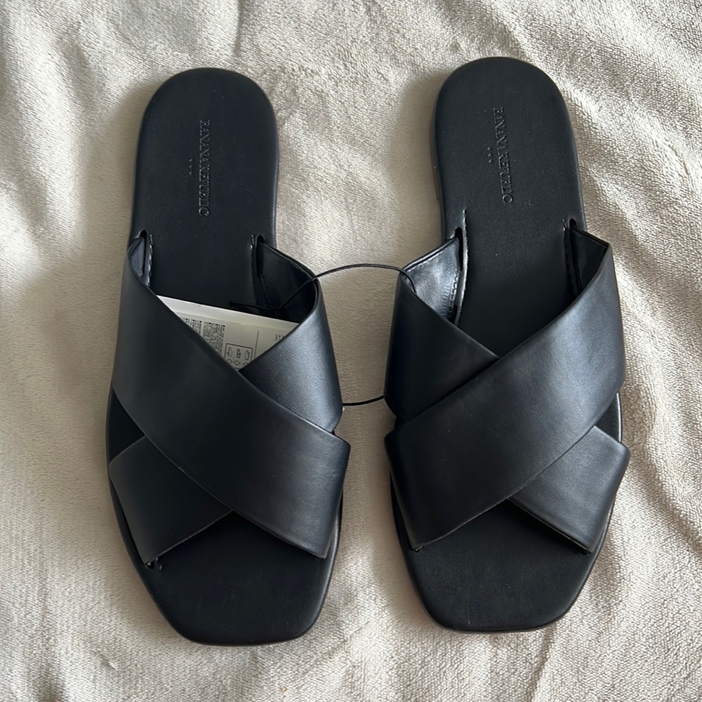 Banana Republic Factory Slides